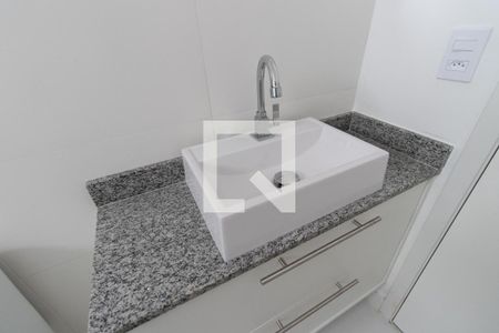 Apartamento à venda com 47m², 2 quartos e 1 vaga Apartamento à venda com 47m², 2 quartos e 1 vagaBanheiro