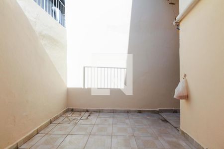 Casa à venda com 100m², 3 quartos e 1 vagaGaragem - Quintal 