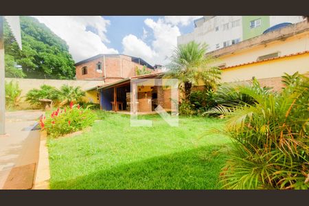 Casa à venda com 333m², 3 quartos e 3 vagasQuintal