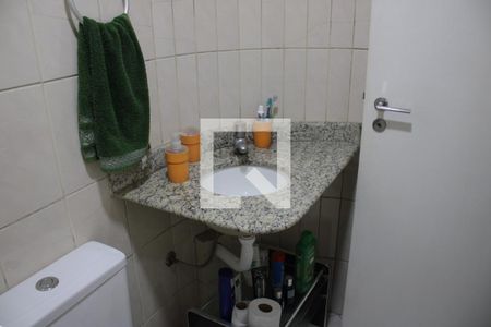 Apartamento à venda com 74m², 3 quartos e 2 vagasBanheiro da Suíte 2