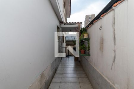 Casa à venda com 156m², 3 quartos e 4 vagas Casa à venda com 156m², 3 quartos e 4 vagasCorredor Lateral