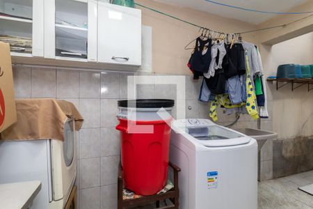 Casa à venda com 156m², 3 quartos e 4 vagas Casa à venda com 156m², 3 quartos e 4 vagasÁrea de Serviço