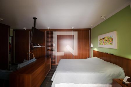 Casa à venda com 258m², 4 quartos e 3 vagasSuíte 02