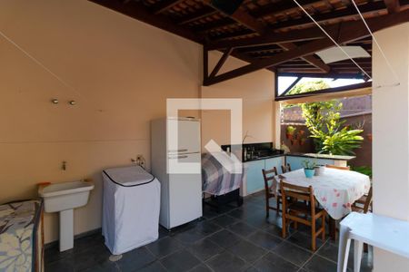 Casa à venda com 258m², 4 quartos e 3 vagasÁrea de Serviço