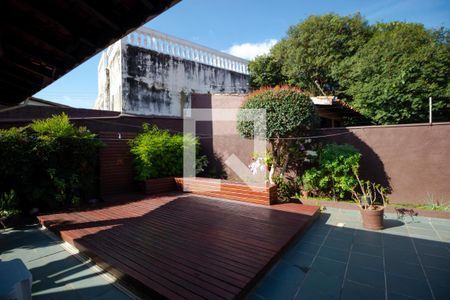 Casa à venda com 258m², 4 quartos e 3 vagasQuintal