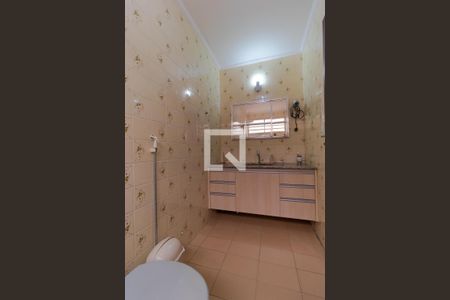 Casa à venda com 258m², 4 quartos e 3 vagasBanheiro da Suíte 01