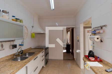 Casa à venda com 258m², 4 quartos e 3 vagasCozinha