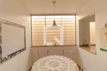 Casa à venda com 258m², 4 quartos e 3 vagasCozinha