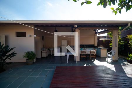 Casa à venda com 258m², 4 quartos e 3 vagasQuintal