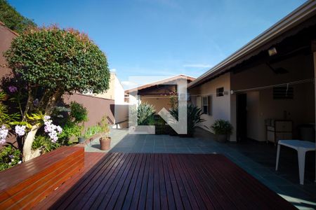 Casa à venda com 258m², 4 quartos e 3 vagasQuintal