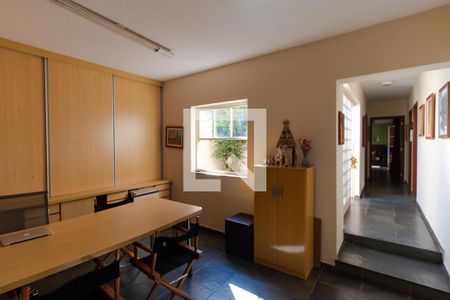 Casa à venda com 258m², 4 quartos e 3 vagasEscritório