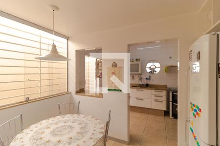 Casa à venda com 258m², 4 quartos e 3 vagasCozinha