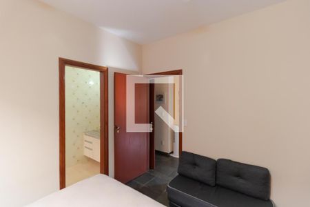 Casa à venda com 258m², 4 quartos e 3 vagasSuíte 01