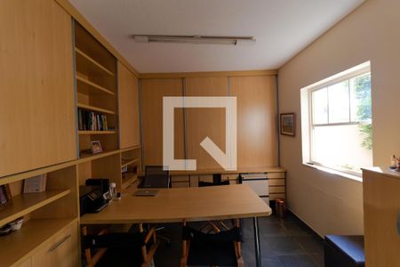 Casa à venda com 258m², 4 quartos e 3 vagasEscritório