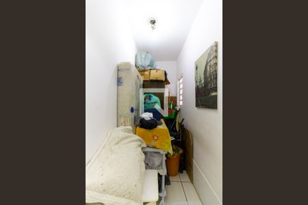 Casa à venda com 203m², 2 quartos e 2 vagasDespensa