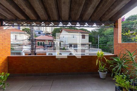 Casa à venda com 203m², 2 quartos e 2 vagasVaranda