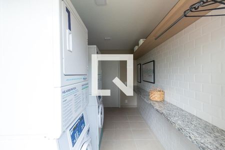 Apartamento à venda com 28m², 1 quarto e sem vagaÁrea Comum - Lavanderia   