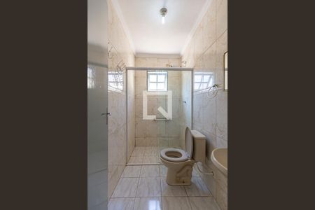 Banheiro de casa para alugar com 1 quarto, 45m² em Vila Cecília Maria, Santo André