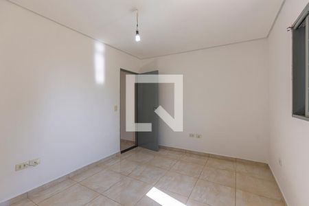 Quarto 1 de casa para alugar com 1 quarto, 45m² em Vila Cecília Maria, Santo André