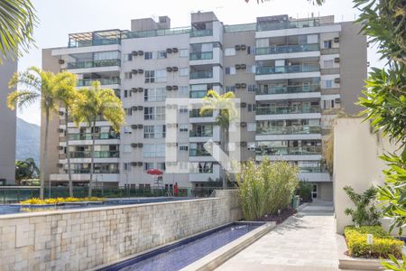Apartamento à venda com 73m², 2 quartos e 1 vagaFachada