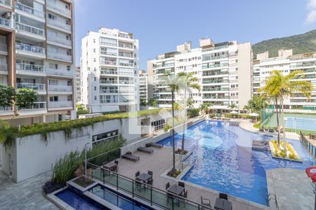 Apartamento à venda com 73m², 2 quartos e 1 vagaÁrea comum - Piscina