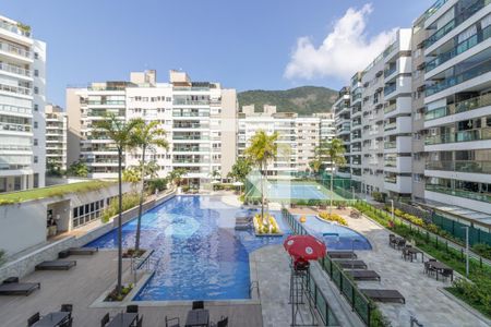 Apartamento à venda com 73m², 2 quartos e 1 vagaÁrea comum - Piscina