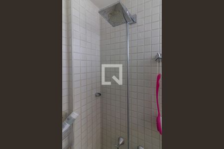 Apartamento à venda com 73m², 2 quartos e 1 vagaSuíte - Banheiro