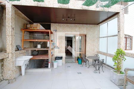 Casa de condomínio à venda com 140m², 3 quartos e 1 vaga Casa de condomínio à venda com 140m², 3 quartos e 1 vagaQuintal
