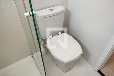 Apartamento para alugar com 76m², 2 quartos e 2 vagas Apartamento para alugar com 76m², 2 quartos e 2 vagasBanheiro da Suíte