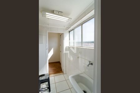 Apartamento à venda com 65m², 3 quartos e 2 vagas Apartamento à venda com 65m², 3 quartos e 2 vagasLavanderia