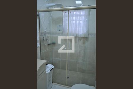 Casa à venda com 200m², 3 quartos e 2 vagasBanheiro da Suíte