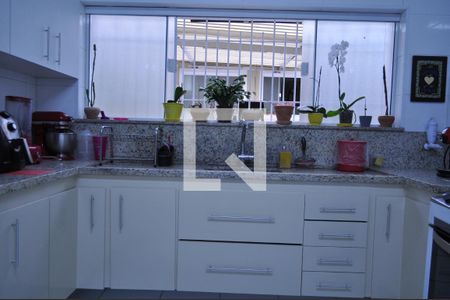 Casa à venda com 200m², 3 quartos e 2 vagasCozinha