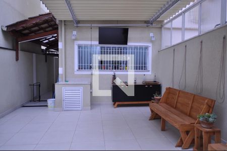 Casa à venda com 200m², 3 quartos e 2 vagasChurrasqueira