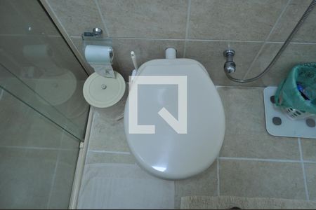 Casa à venda com 200m², 3 quartos e 2 vagasBanheiro da Suíte