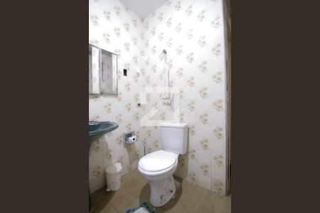 Casa à venda com 280m², 3 quartos e 2 vagasBanheiro