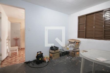 Casa à venda com 280m², 3 quartos e 2 vagasQuarto