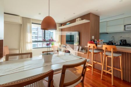 Sala de apartamento para alugar com 2 quartos, 80m² em Vila Madalena, São Paulo