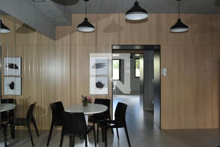 Apartamento à venda com 36m², 2 quartos e sem vagaÁrea comum - Salão de festas