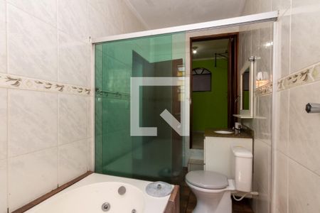 Casa à venda com 250m², 5 quartos e 2 vagasBanheiro da Suíte