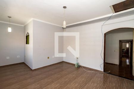 Casa à venda com 250m², 5 quartos e 2 vagasQuarto 2