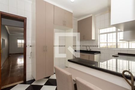 Casa à venda com 250m², 5 quartos e 2 vagasCozinha