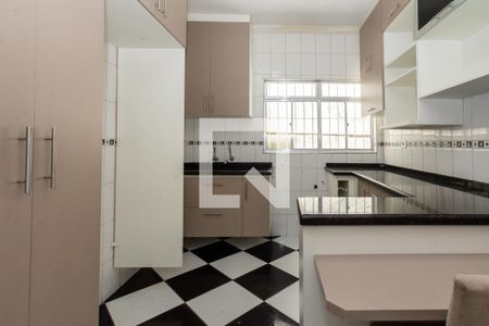 Casa à venda com 250m², 5 quartos e 2 vagasCozinha