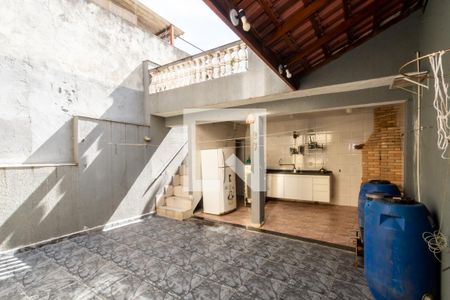 Casa à venda com 250m², 5 quartos e 2 vagasQuintal
