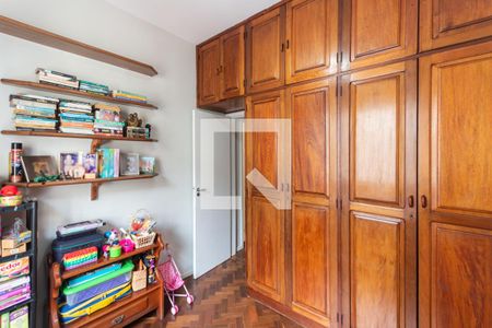 Apartamento à venda com 240m², 4 quartos e 2 vagasQuarto 2