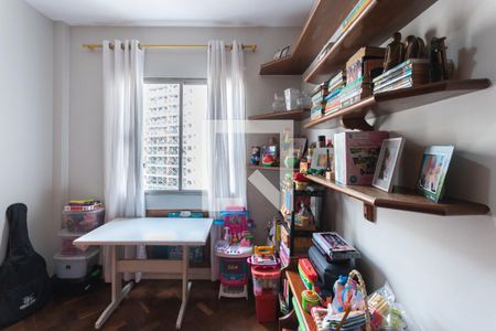 Apartamento à venda com 240m², 4 quartos e 2 vagasQuarto 2