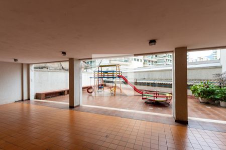 Apartamento à venda com 240m², 4 quartos e 2 vagasÁrea comum