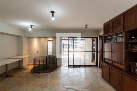 Apartamento à venda com 240m², 4 quartos e 2 vagasCobertura