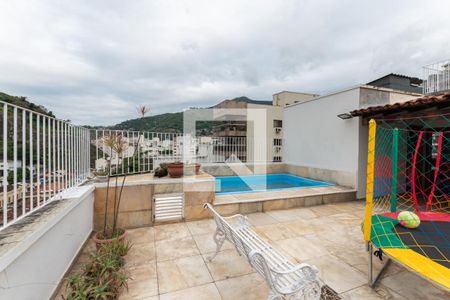 Apartamento à venda com 240m², 4 quartos e 2 vagasCobertura externa