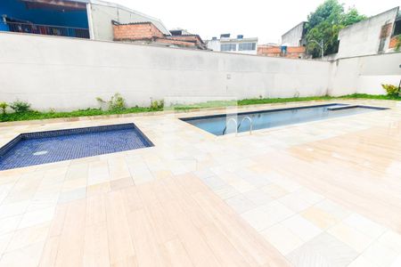 Apartamento à venda com 47m², 2 quartos e 1 vaga Apartamento à venda com 47m², 2 quartos e 1 vagaÁrea comum - Piscina