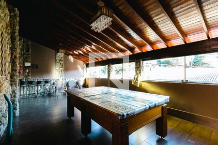 Casa à venda com 300m², 4 quartos e 3 vagasVaranda